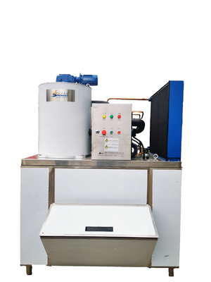 comprare Materiale di alta qualità SS304 Acciaio inossidabile 1,5 tonnellate al giorno Macchina per la produzione di fiocchi di ghiaccio Flake Ice Maker con vassoio di ghiaccio in acciaio inossidabile online manufacture