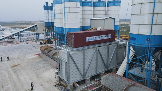 comprare Su misura 2-6 ore di tonnellata concreta/ora del sistema di raffreddamento 10-100 con il compressore a vite online manufacture